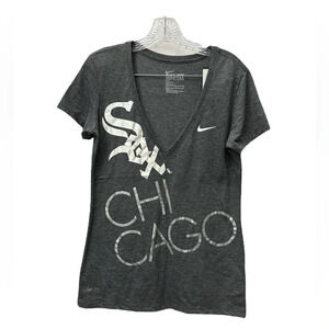 Nike V-neck Dri-Fit Chicago White Sox Gray Short Sleeve V Neck T-Shirt Med NWT